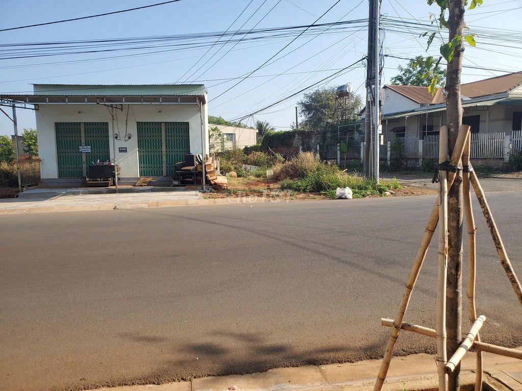 Siêu phẩm 2 mặt tiền 20x35m - Phan Huy Chú, Đắk Lắk