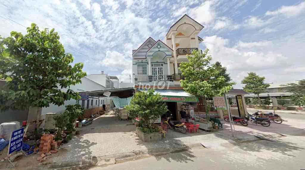 Đất thổ cư đường lớn