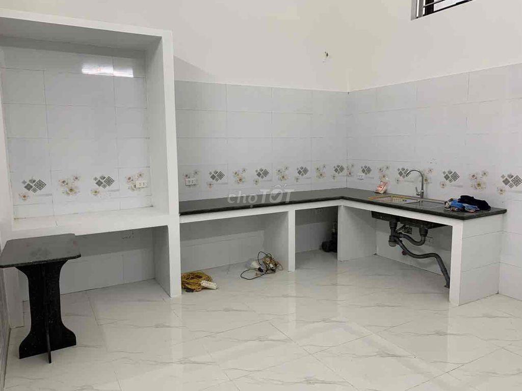 Cho thuê nhà mặt tiền làm văn phòng, cửa hàng hoặc để ở