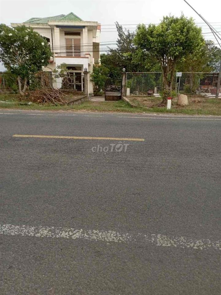 Cho thuê 4.000m2 MT TL944, ngang >50m, có thổ cư gần phà An Hoà