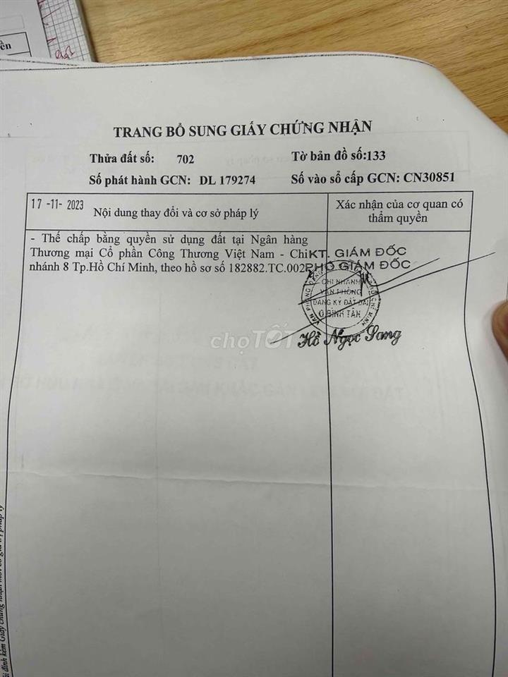 cần bán lô đất mặt tiền