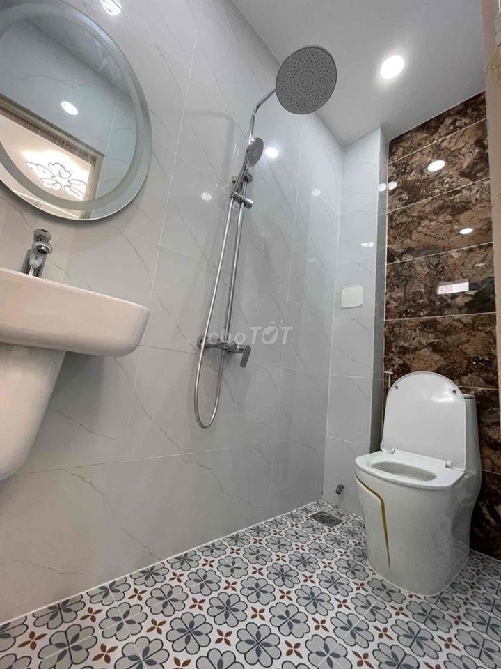 KHÔNG LỘ GIỚI - NHÀ 2 TẦNG ĐẸP KENG - GÒ VẤP - DT - 42m2