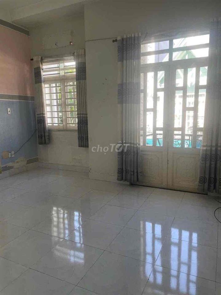 Nhà chính chủ đi nước ngoài cần bán