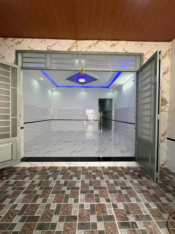 nhà 1 trệt 1 lửng mới sạch sẽ