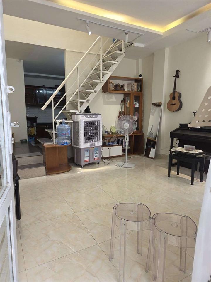 Sang nhượng nhà nguyên căn 2PN, 2WC