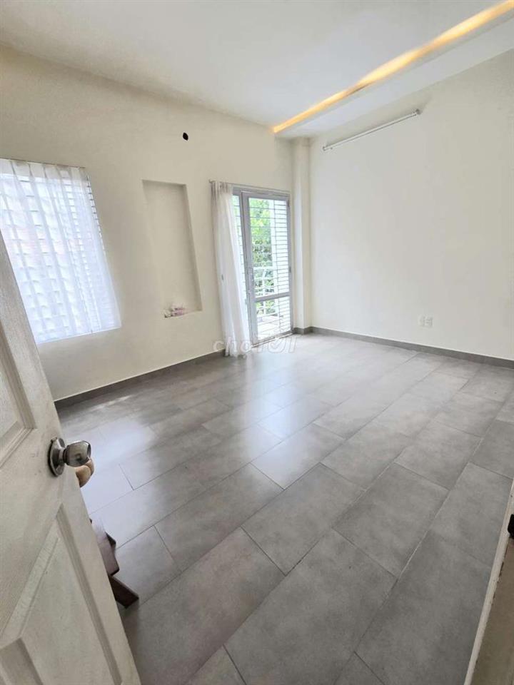 Sang nhượng nhà nguyên căn 2PN, 2WC