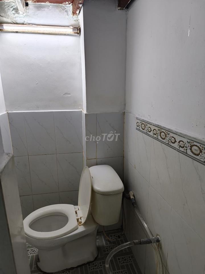 Phòng cho thuê giá rẻ tại trung tâm 