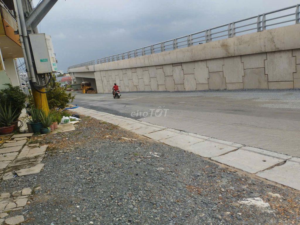 Ann cho thuê nhà nguyên căn gần chợ sáng Phú Thạnh gia tốt 