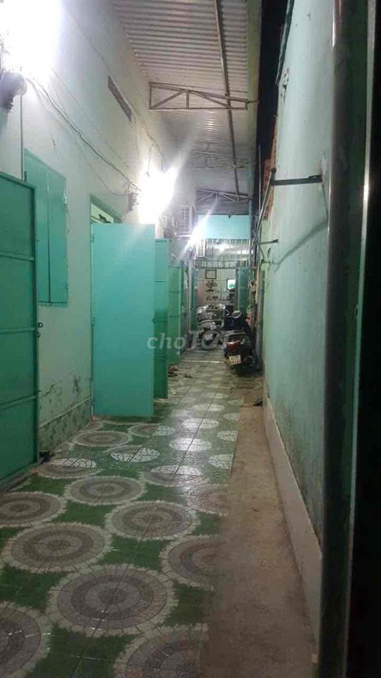 bán nhà tl47 thạnh lộc q12 có sẵn 4 phòng trọ và 1 gian nhà ở