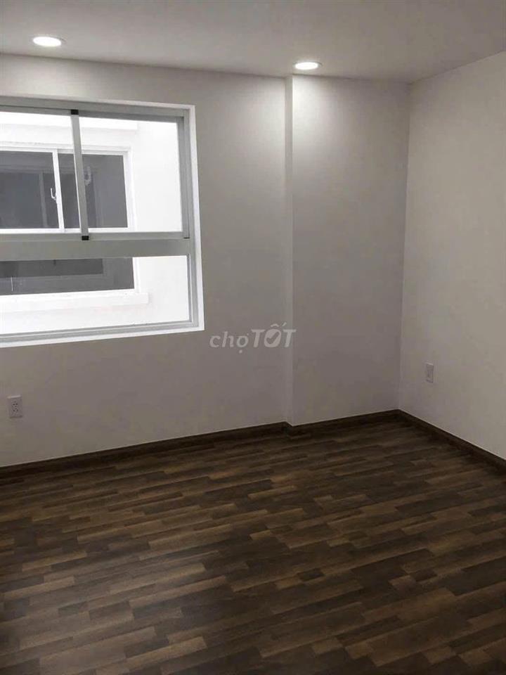 C/C Sacomreal 584- cạnh UBND Tân Phú 3PN ko NT 103M2 giá 11tr/th