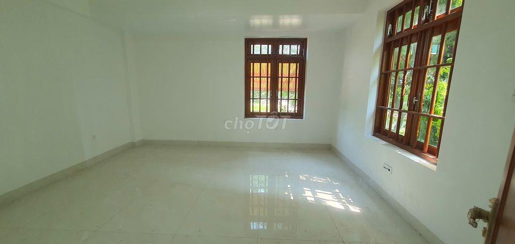 Cho thuê Mặt bằng kinh doanh, Văn phòng gần UBND TP.Thủ Đức cũ