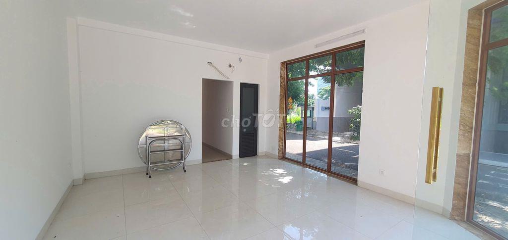 Cho thuê mặt bằng góc 2 mặt tiền P.Thạnh Mỹ Lợi, Q,2 (cũ)