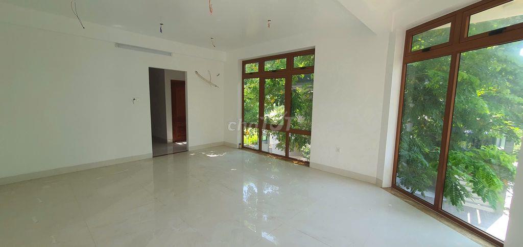 Cho thuê mặt bằng góc 2 mặt tiền P.Thạnh Mỹ Lợi, Q,2 (cũ)