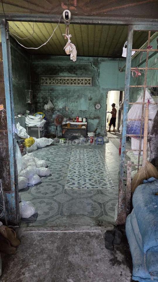 nhà cần bán