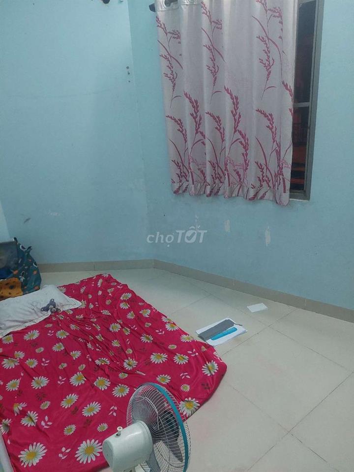 Nhà dư 1 phòng cho thuê