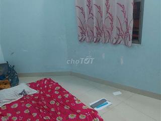 Nhà dư 1 phòng cho thuê