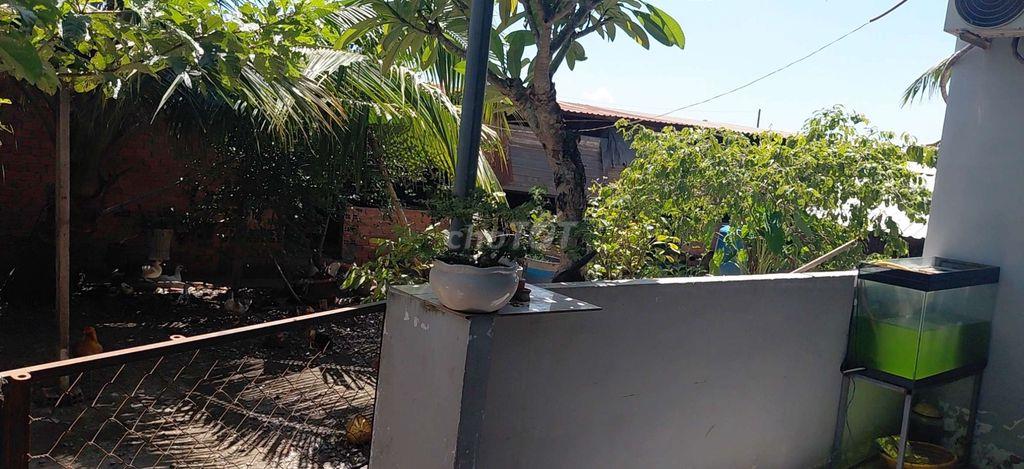 cần bán 909m2 full thổ có 2 căn c4 5x20 đang ở sẵn
