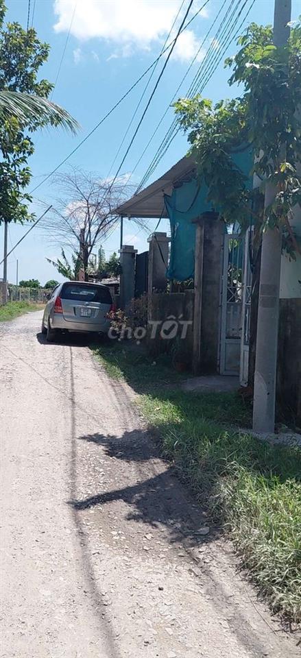 cần bán 909m2 full thổ có 2 căn c4 5x20 đang ở sẵn