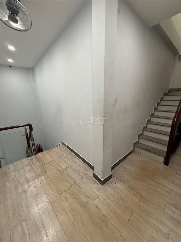 Nhà Tân Phú - Lê Thúc Hoạch - 85m2 - NGANG 9.8M BỀ THẾ - 4 TẦNG - 5PN