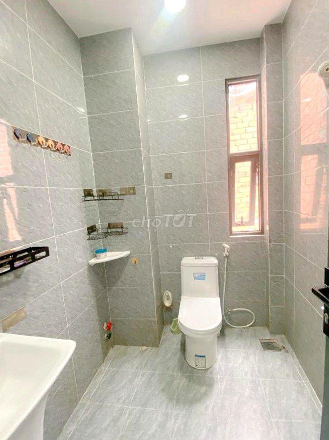 Nhà mới hẻm Trần Thủ Độ 5x10m 3 tầng 5,3 T.Ỷ