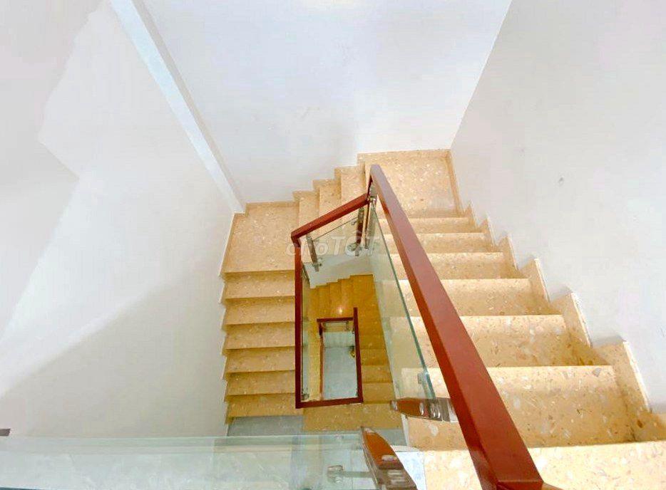 Nhà mới hẻm Trần Thủ Độ 5x10m 3 tầng 5,3 T.Ỷ