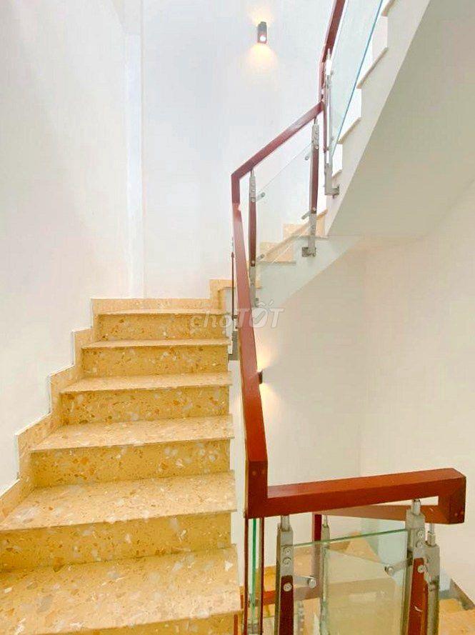 Nhà mới hẻm Trần Thủ Độ 5x10m 3 tầng 5,3 T.Ỷ