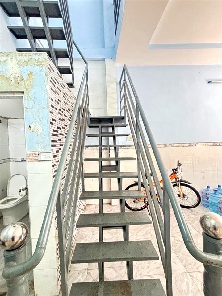 Nhà hẻm Khuông Việt 4x8,5m lô góc 4,8 T.Ỷ