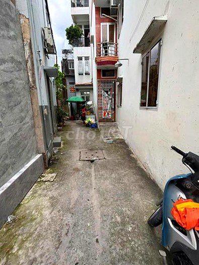 Nhà hẻm Hoàng Xuân Hoành 4x15m lô góc 5,2 T.Ỷ