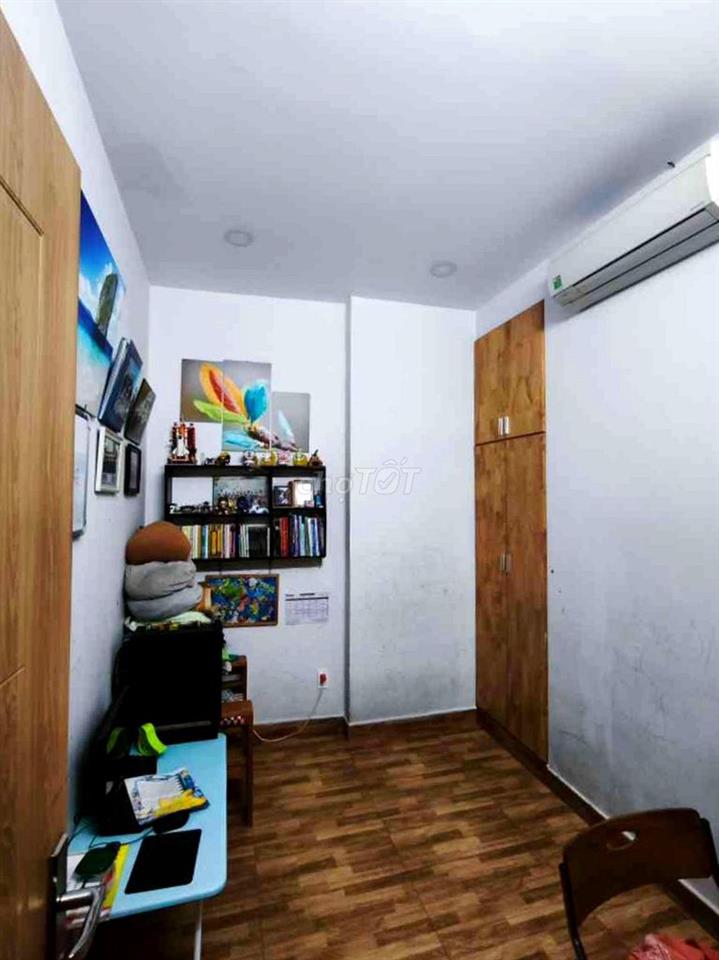 Nhà hẻm Lê Sát 4,2x8,3m 3 tầng 6,5 T.Ỷ