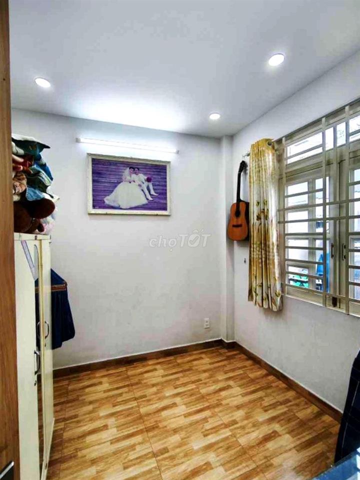 Nhà hẻm Lê Sát 4,2x8,3m 3 tầng 6,5 T.Ỷ