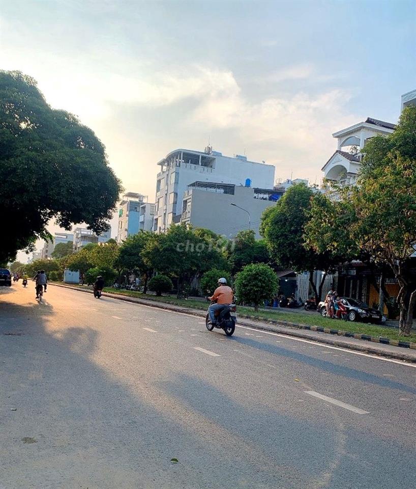 Nhà hẻm Lê Thúc Hoạch 4,6x8m 3 tầng 5,9 T.Ỷ