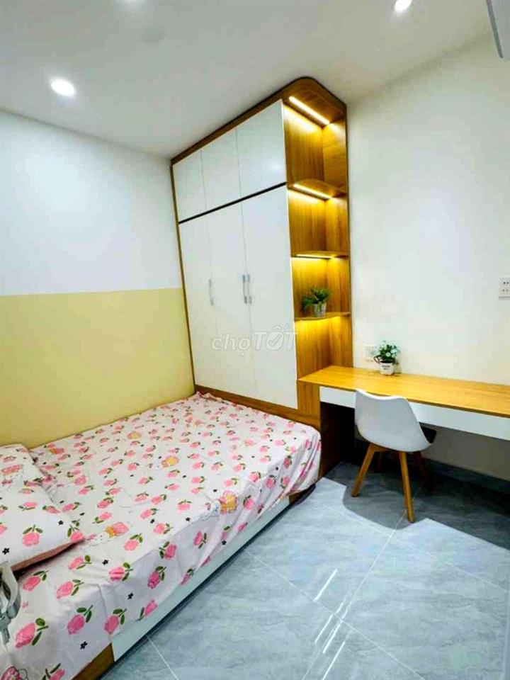 Nhà đẹp hẻm Văn Cao ngang 6,5m 5,15 T.Ỷ