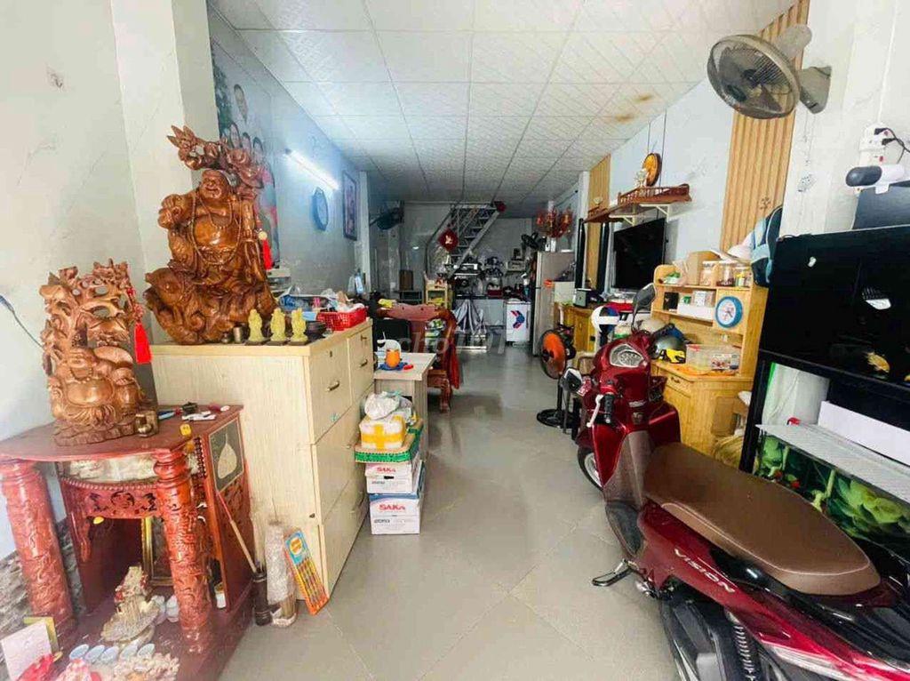 NHANH MỚI KỊP, NHỈNH 3T CÓ NHÀ NGAY TRUNG TÂM Q. TÂN PHÚ