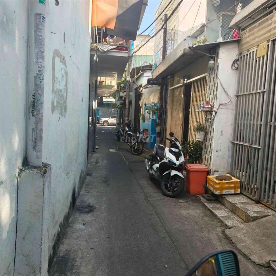 NHANH MỚI KỊP, NHỈNH 3T CÓ NHÀ NGAY TRUNG TÂM Q. TÂN PHÚ