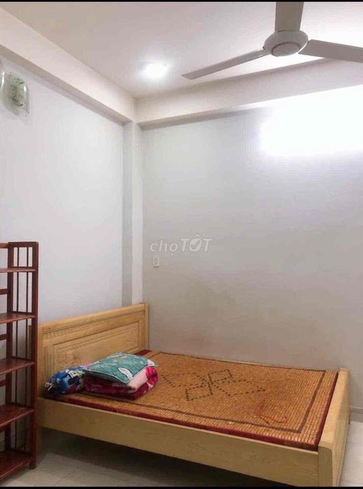 Cho thuê phòng trong nhà nguyên căn khu dân cư Hồng Long
