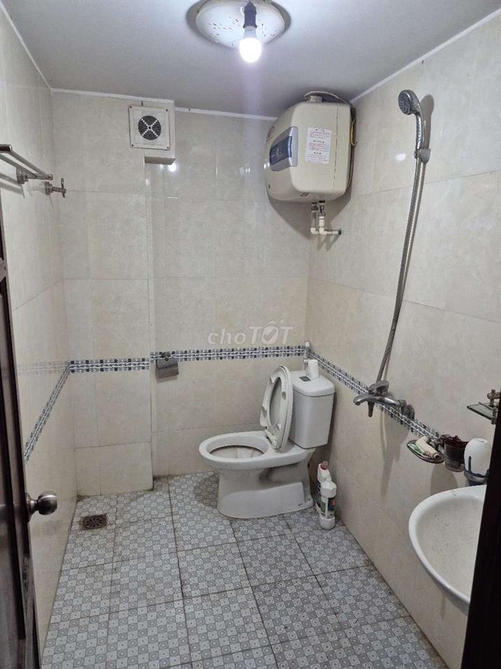 Cho thuê nhà mặt phố Nguyễn Văn Lộc