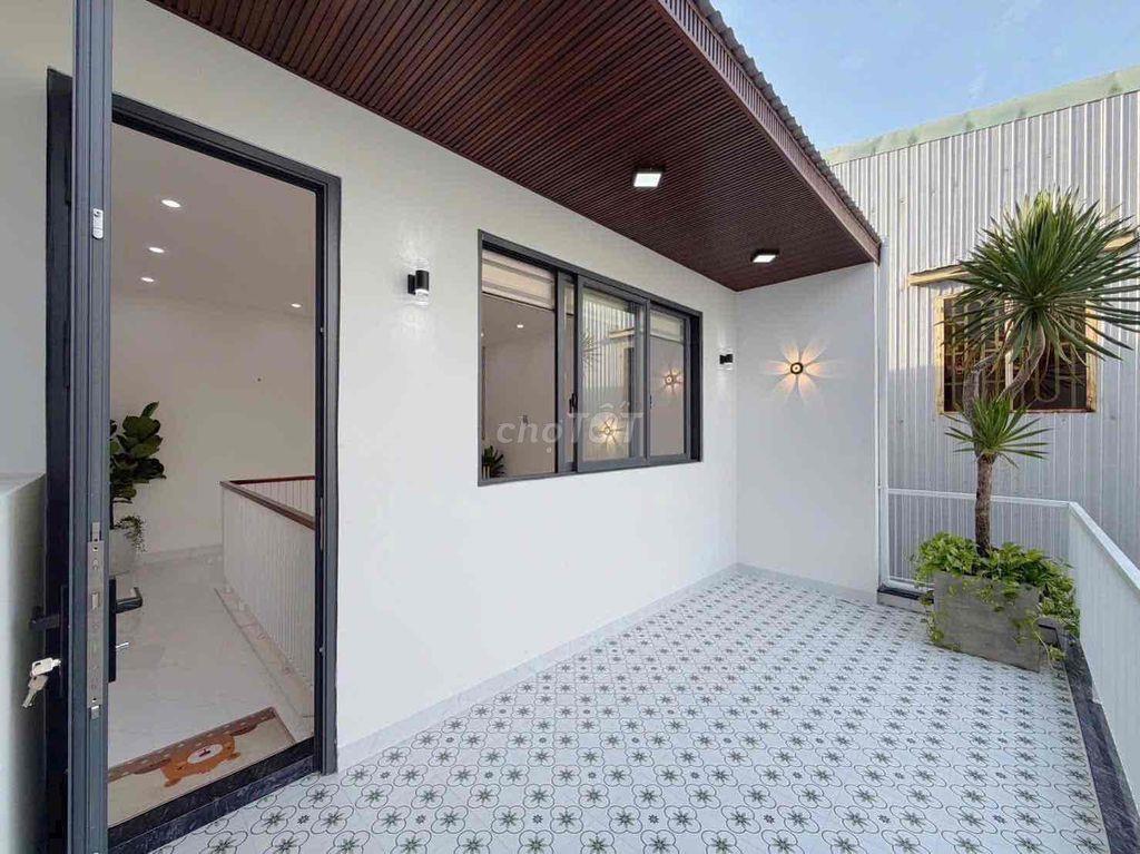 NHÀ XINH GIỮA LÒNG HẢI CHÂU- NHÀ GÁC LỬNG 3 MẶT THOÁNG NỞ HẬU NHỈNH 4T