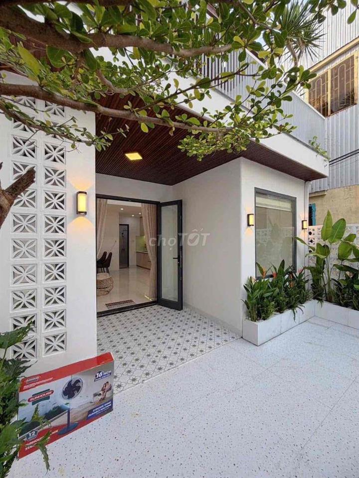 NHÀ XINH GIỮA LÒNG HẢI CHÂU- NHÀ GÁC LỬNG 3 MẶT THOÁNG NỞ HẬU NHỈNH 4T