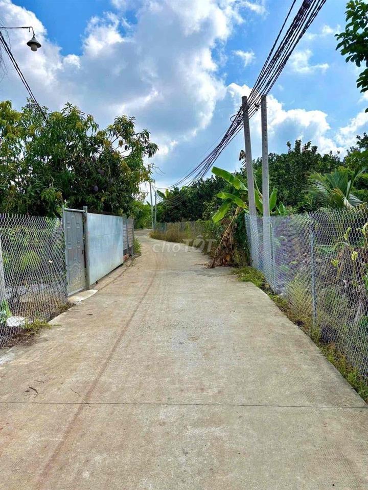 Chính chủ bán lô đất trung tâm xã La Ngà 1040m2/ 550tr