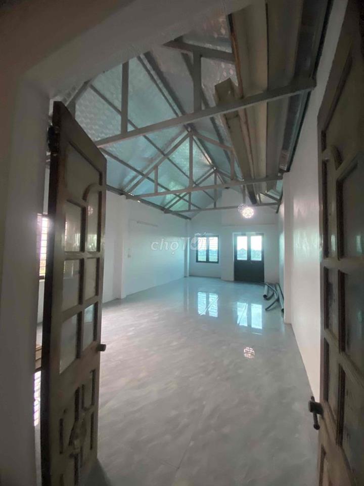 Cho thuê nhà mặt phố mới xây