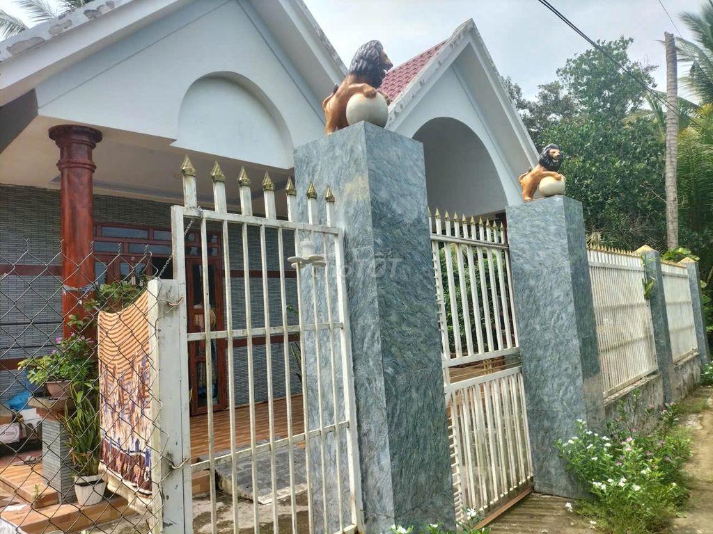 Nhà vườn nguyên căn tổng diện tích 400m2, diện tích nhà xây 150m2