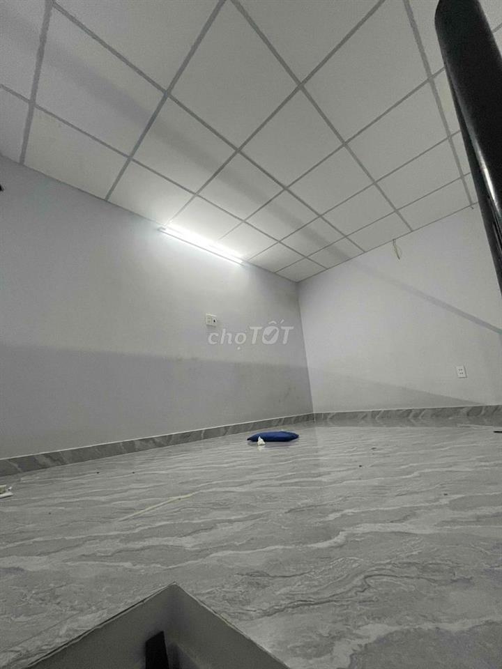 PHÒNG TRỐNG CẠNH CÔNG VIÊN PHẦN MỀM QUANG TRUNG
