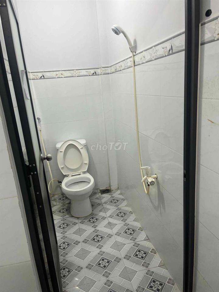 PHÒNG TRỐNG CẠNH CÔNG VIÊN PHẦN MỀM QUANG TRUNG