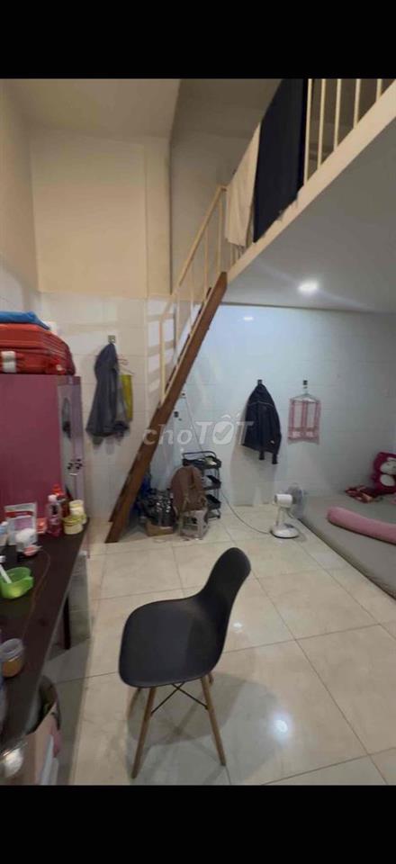 Cần 1 nữ ở ghép - Gần Tên Lửa