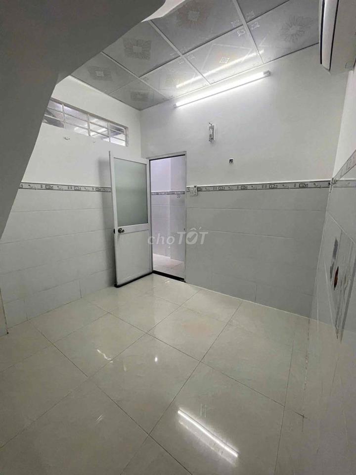 🔥 NHÀ CHÍNH CHỦ – NHÀ 4❌10 – 3PN – 3 MÁY LẠNH – 6,5TR/THÁNG!