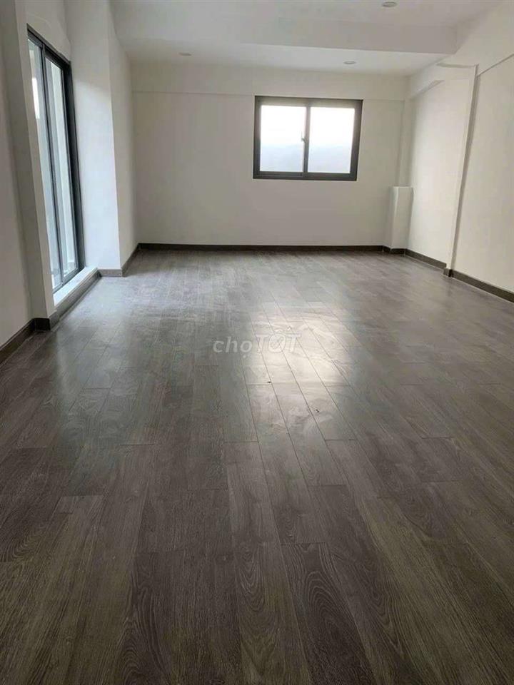 🔥 **MẶT TIỀN 4 TẦNG – GẦN NGÃ TƯ QUẬN 1**