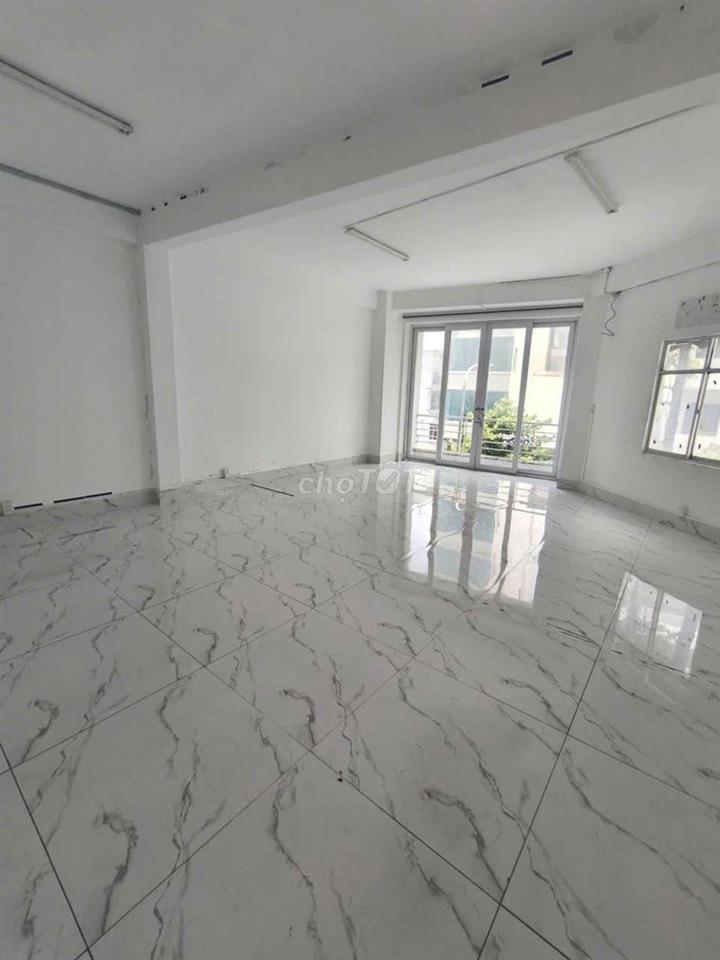 🔥 **MẶT TIỀN NGANG 7M – 4 TẦNG TRỐNG SUỐT QUẬN 1**