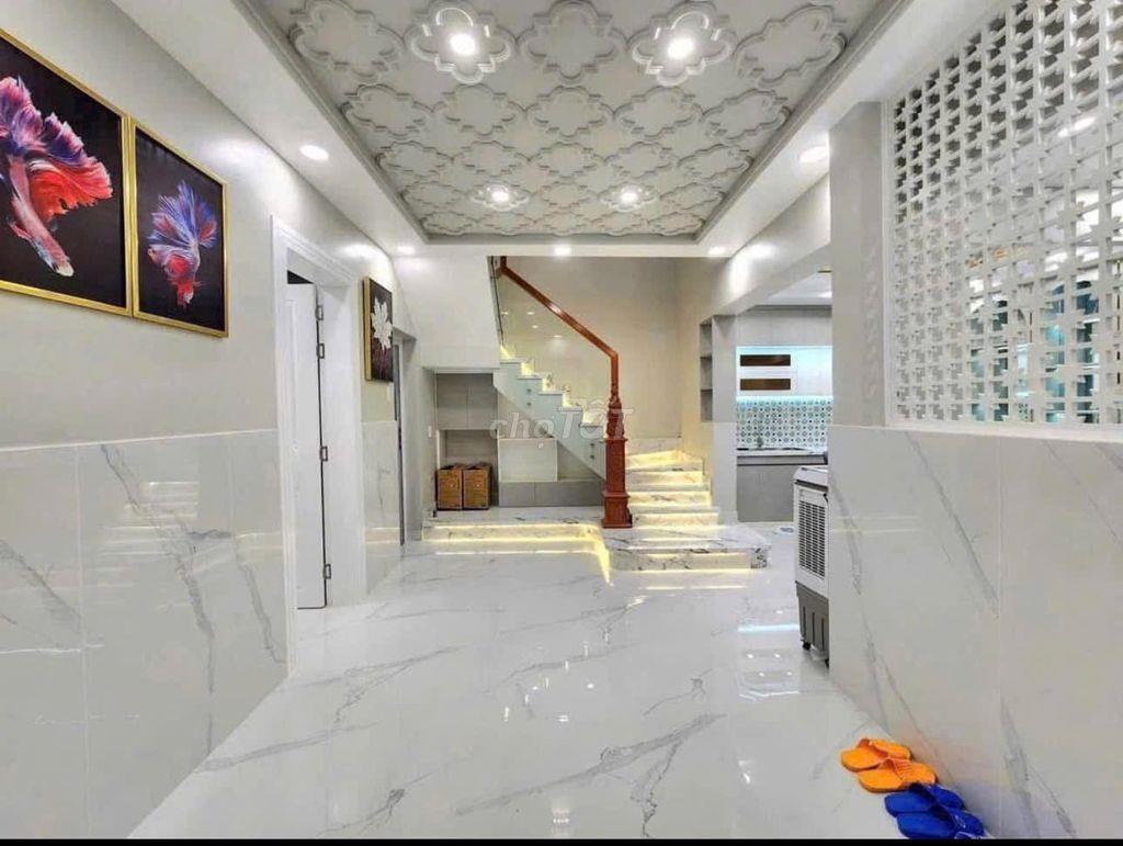Bán nhà mới full nội thất có dòng tiền