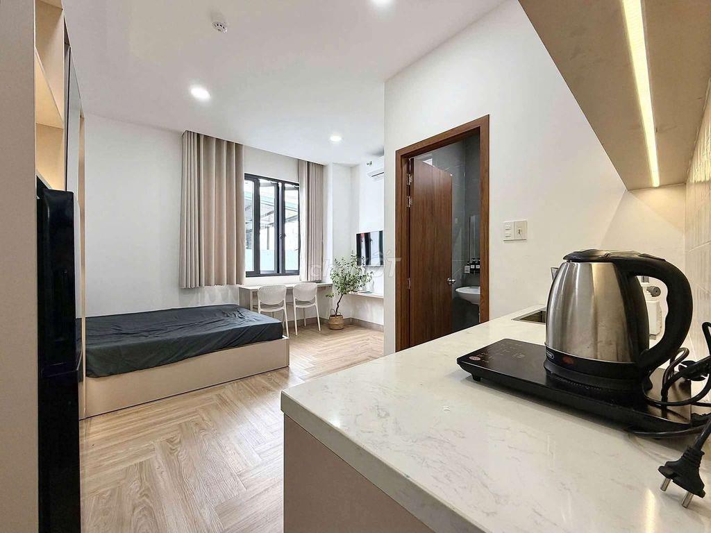 STUDIO CỬA SỔ THOÁNG NGAY CỘNG HÒA 