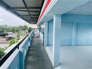 Cho thuê MB Gốc , 14 x 50m, 3 lầu, 22VP, giá : 120tr